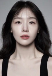 방민아