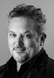 Darick Robertson