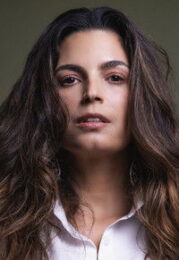 Emanuelle Araújo
