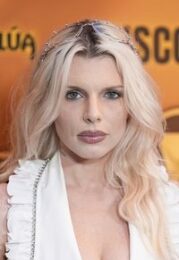 Julia Fox