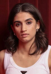 Mia Tharia