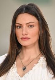 Phoebe Tonkin